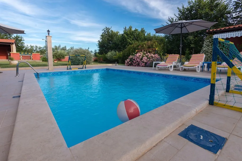 Villa Hacienda Rosemary Muntić Casa vacanze