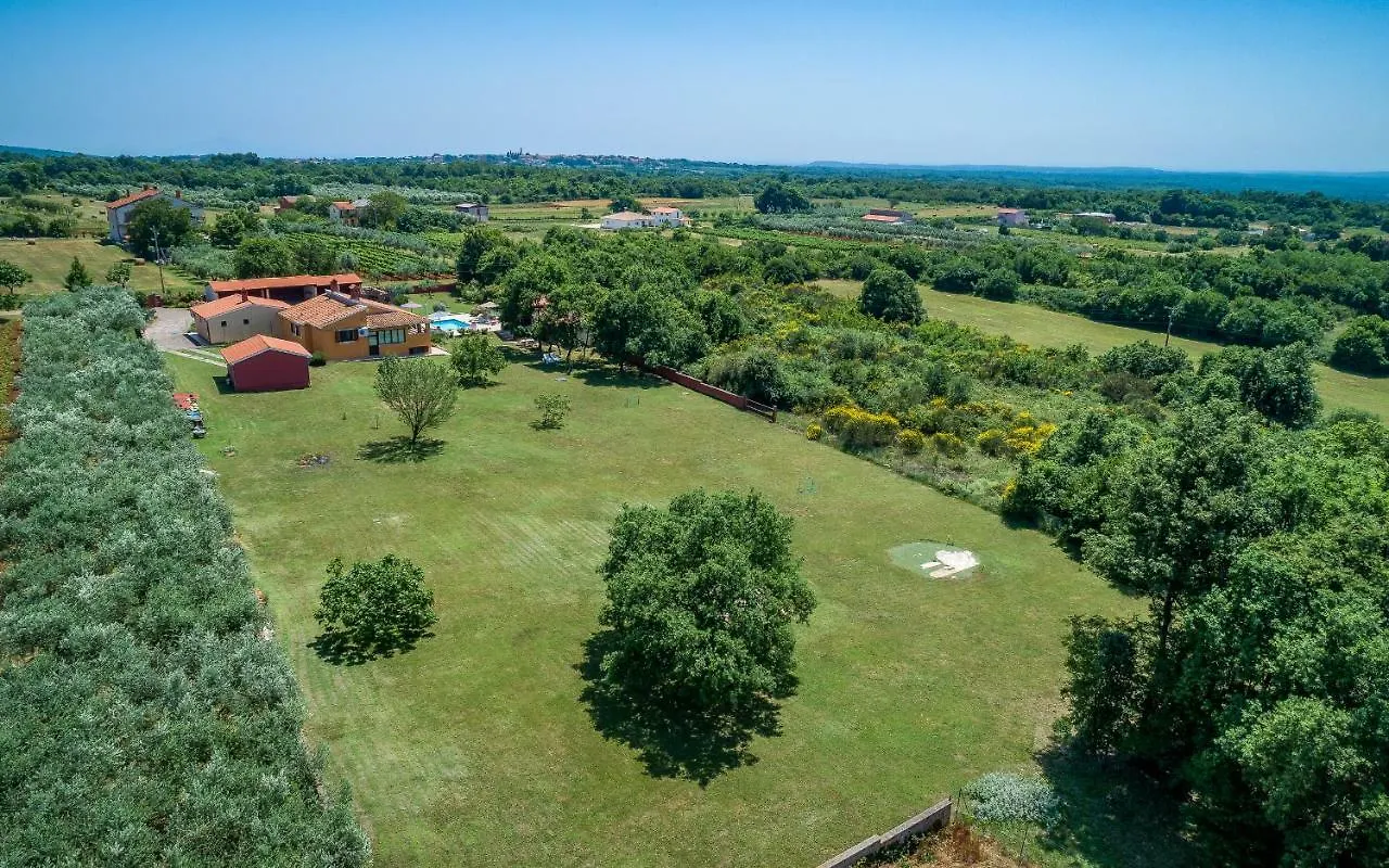 Villa Hacienda Rosemary Muntić Casa vacanze
